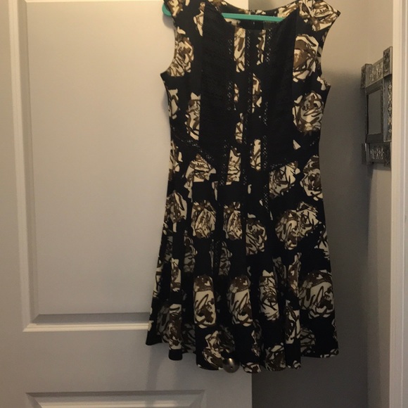 Taylor Dresses & Skirts - Taylor short dress